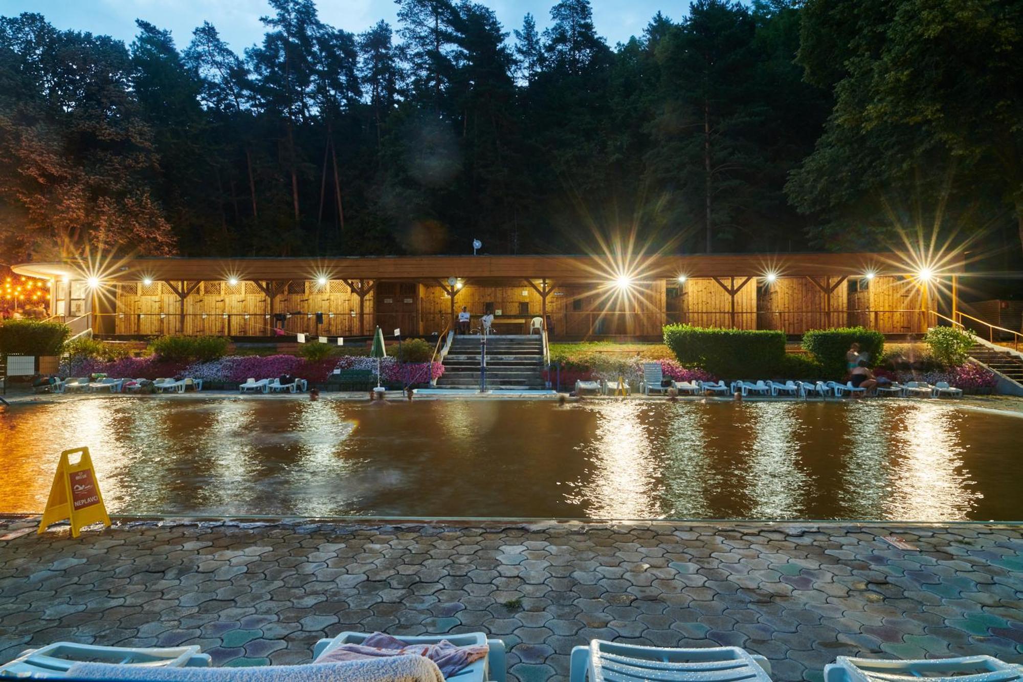 Hotel Palace - Kupele Слиач  Экстерьер фото