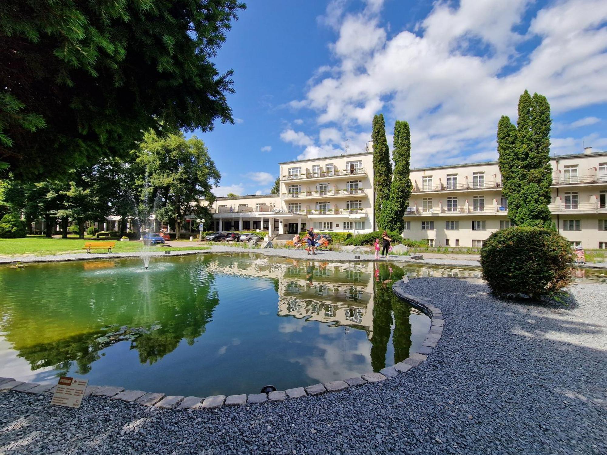 Hotel Palace - Kupele Слиач  Экстерьер фото
